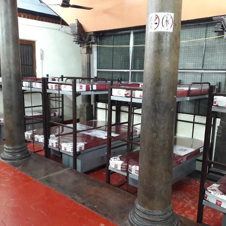 Devasthanam Lodge Thiruvananthapuram Esterno foto