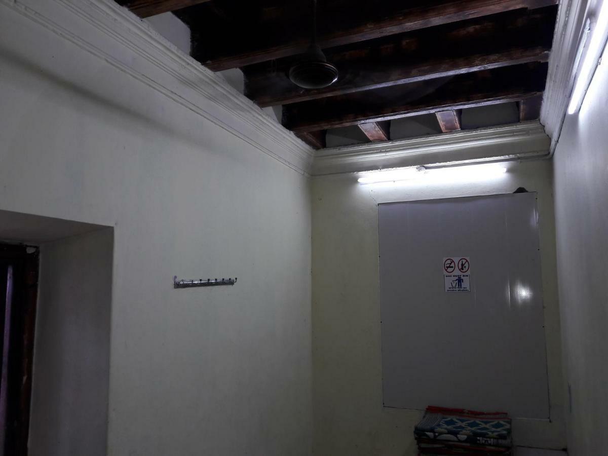 Devasthanam Lodge Thiruvananthapuram Esterno foto