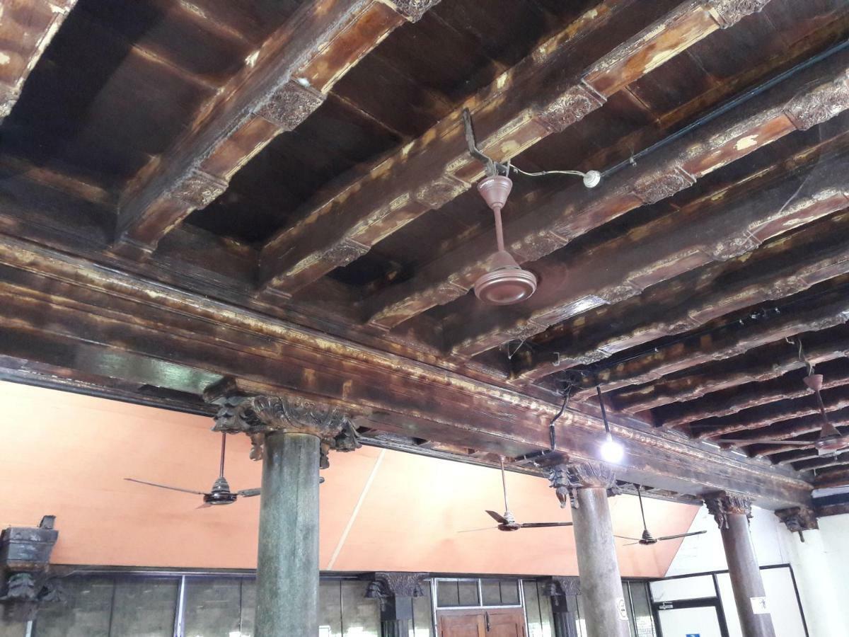 Devasthanam Lodge Thiruvananthapuram Esterno foto